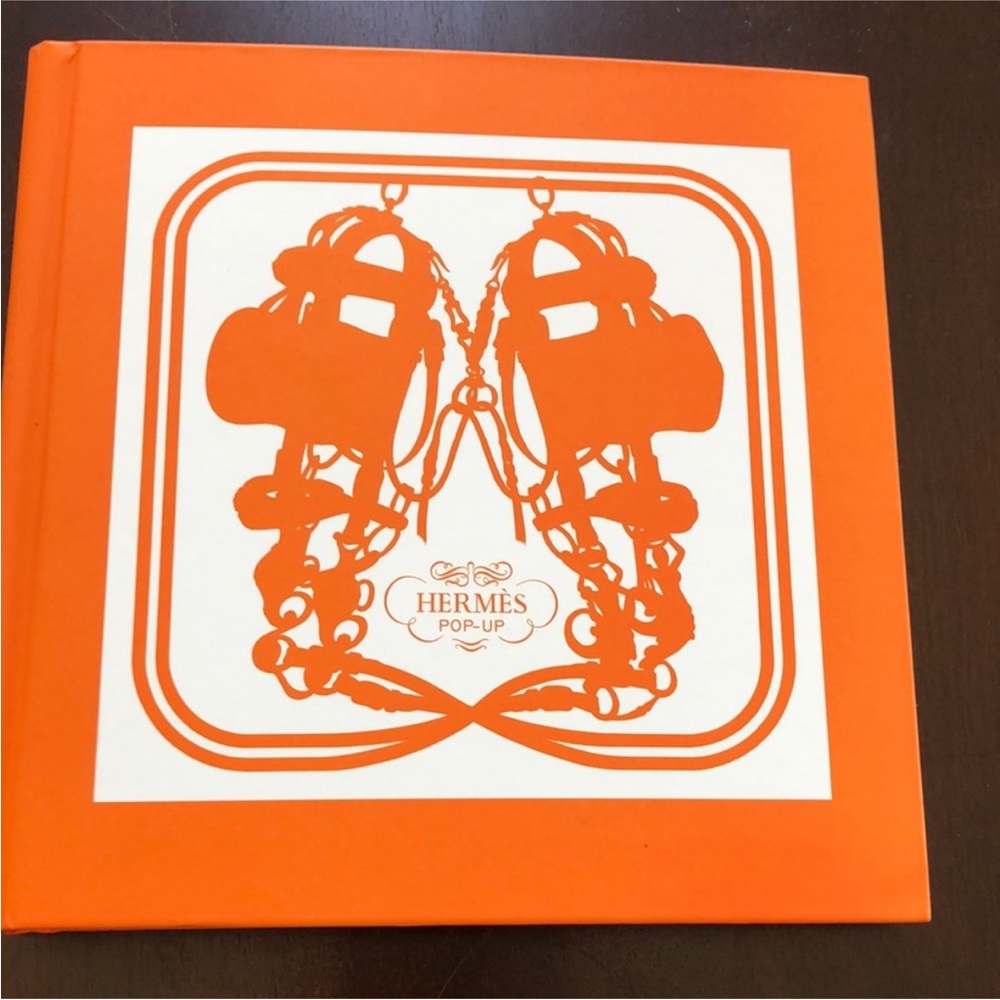 Hermès Pop-Up Book in Orange and White